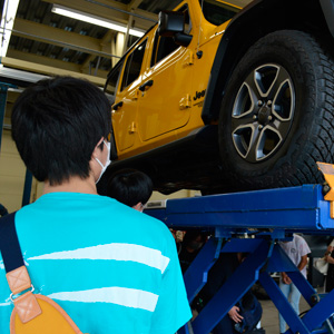 中日本自動車短期大学