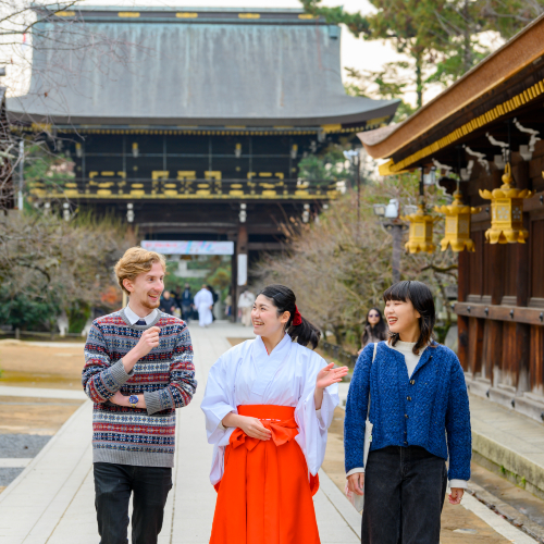 京都産業大学