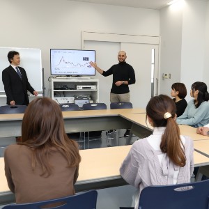 神戸国際大学