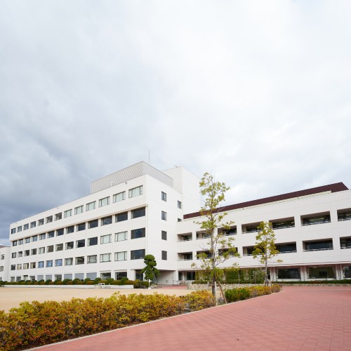 甲子園短期大学