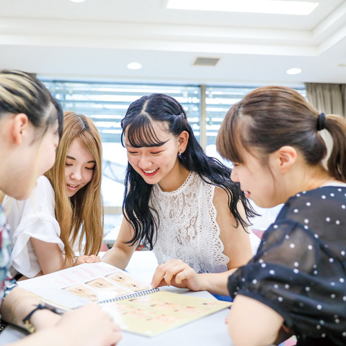 福岡ビューティーアート専門学校2