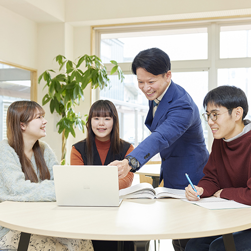 アール医療専門職大学4