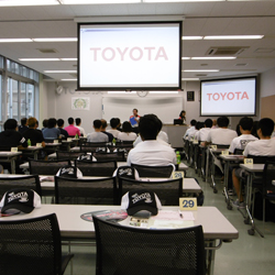 専門学校  トヨタ東京自動車大学校