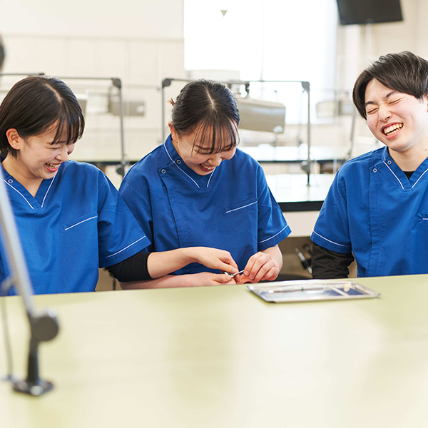 東邦歯科医療専門学校