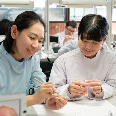 日本歯科学院専門学校