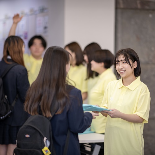 東京立正短期大学