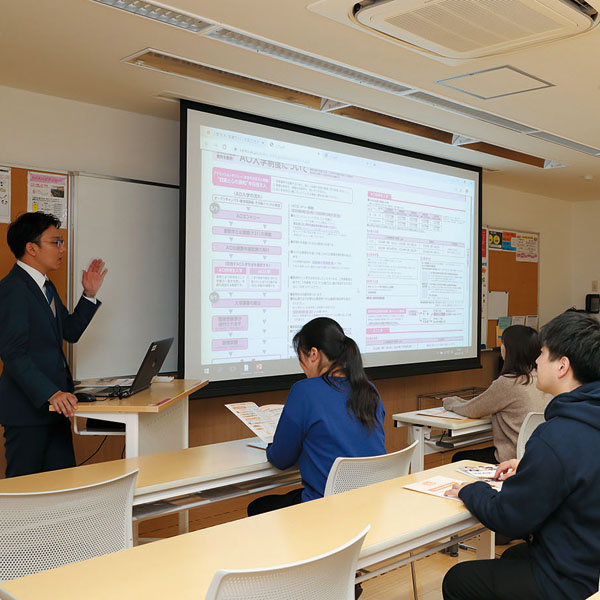 大阪こども専門学校