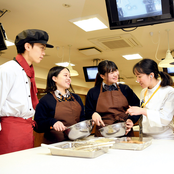 横浜スイーツ＆カフェ専門学校