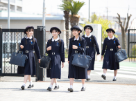 愛徳学園高等学校の制服