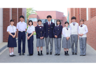 智辯学園和歌山高等学校の制服