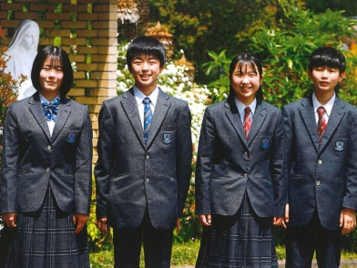 大口明光学園高等学校の制服