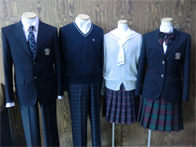 東京学館新潟高等学校の制服