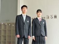 大和青藍高等学校の制服