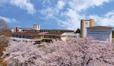 名張青峰高等学校