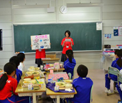 岩手県　花巻農業高校　食農科学科食育研究班のみなさん3