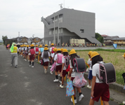 徳島県　阿南市立津乃峰小学校　全児童のみなさん2