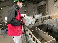 三重県　明野高校　生産科学科畜産部門のみなさん1