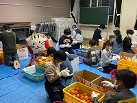 愛媛県　八幡浜市立真穴小学校　児童のみなさん2