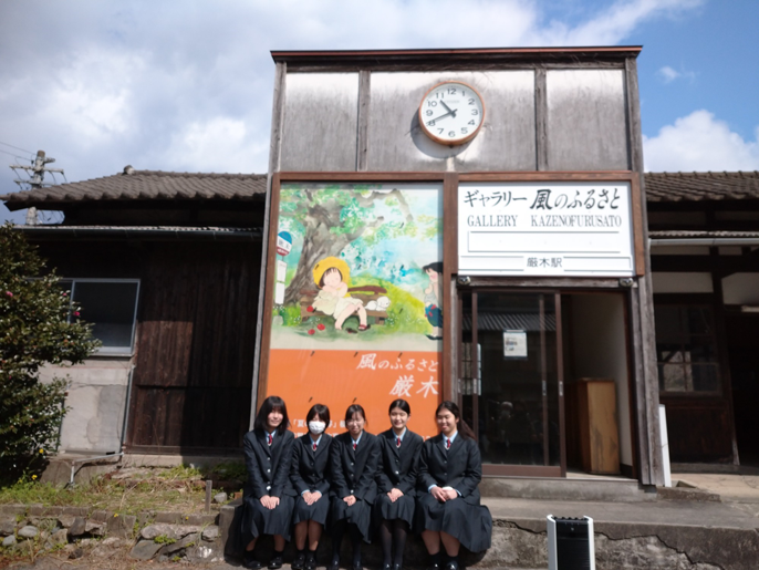 佐賀県　厳木（きゅうらぎ）高校　「厳木駅活用プロジェクト」のみなさん1