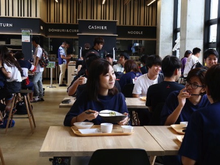 沖縄大学の学食