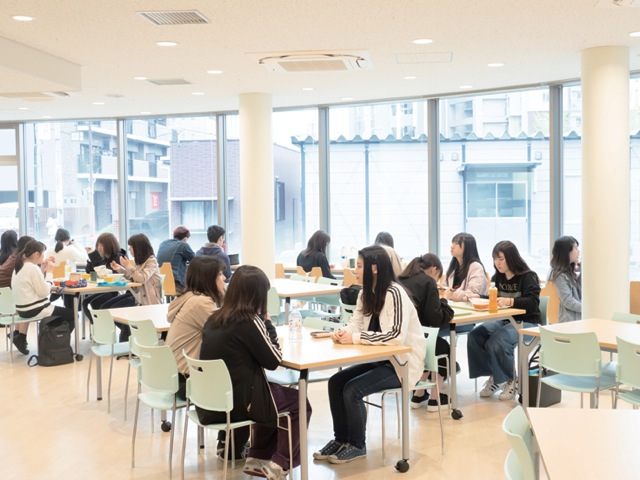 名古屋柳城女子大学