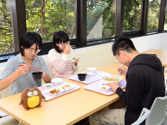 東京学芸大学の学食