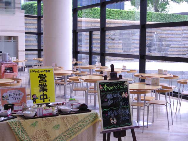 聖徳大学短期大学部の学食