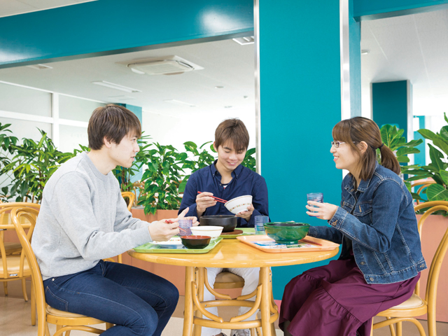 東海大学の学食