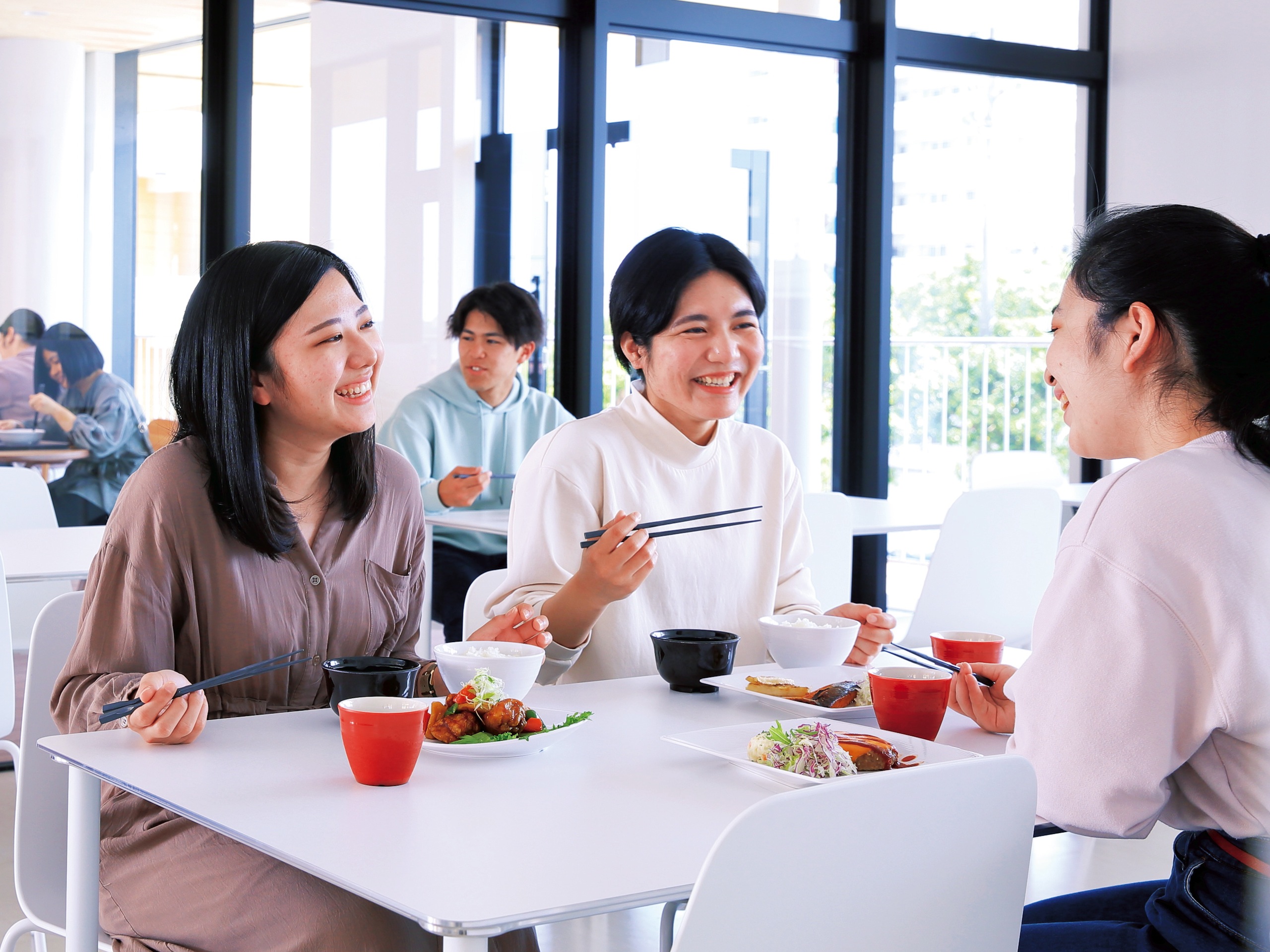 沖縄国際大学の学食