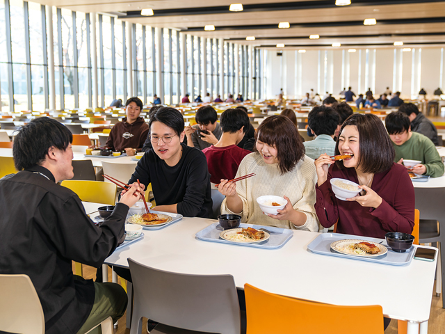 日本工業大学の学食