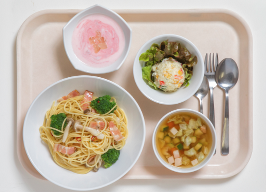 光塩学園女子短期大学の学食