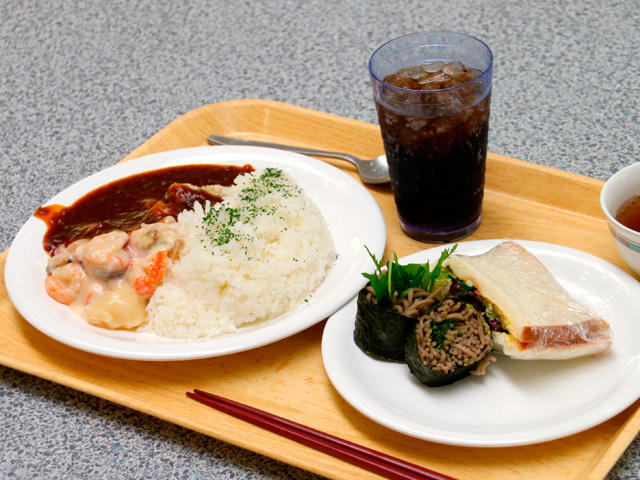 中部大学の学食