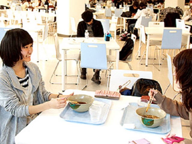 東海大学の学食