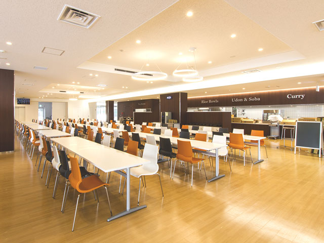 亜細亜大学の学食