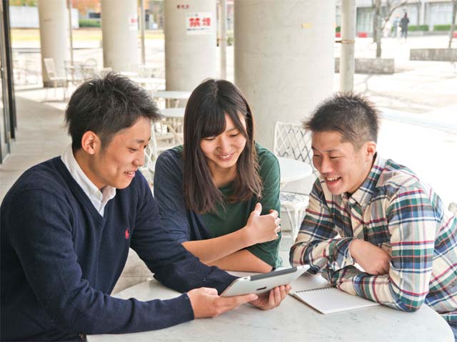 九州国際大学の学食