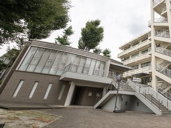 東京立正短期大学