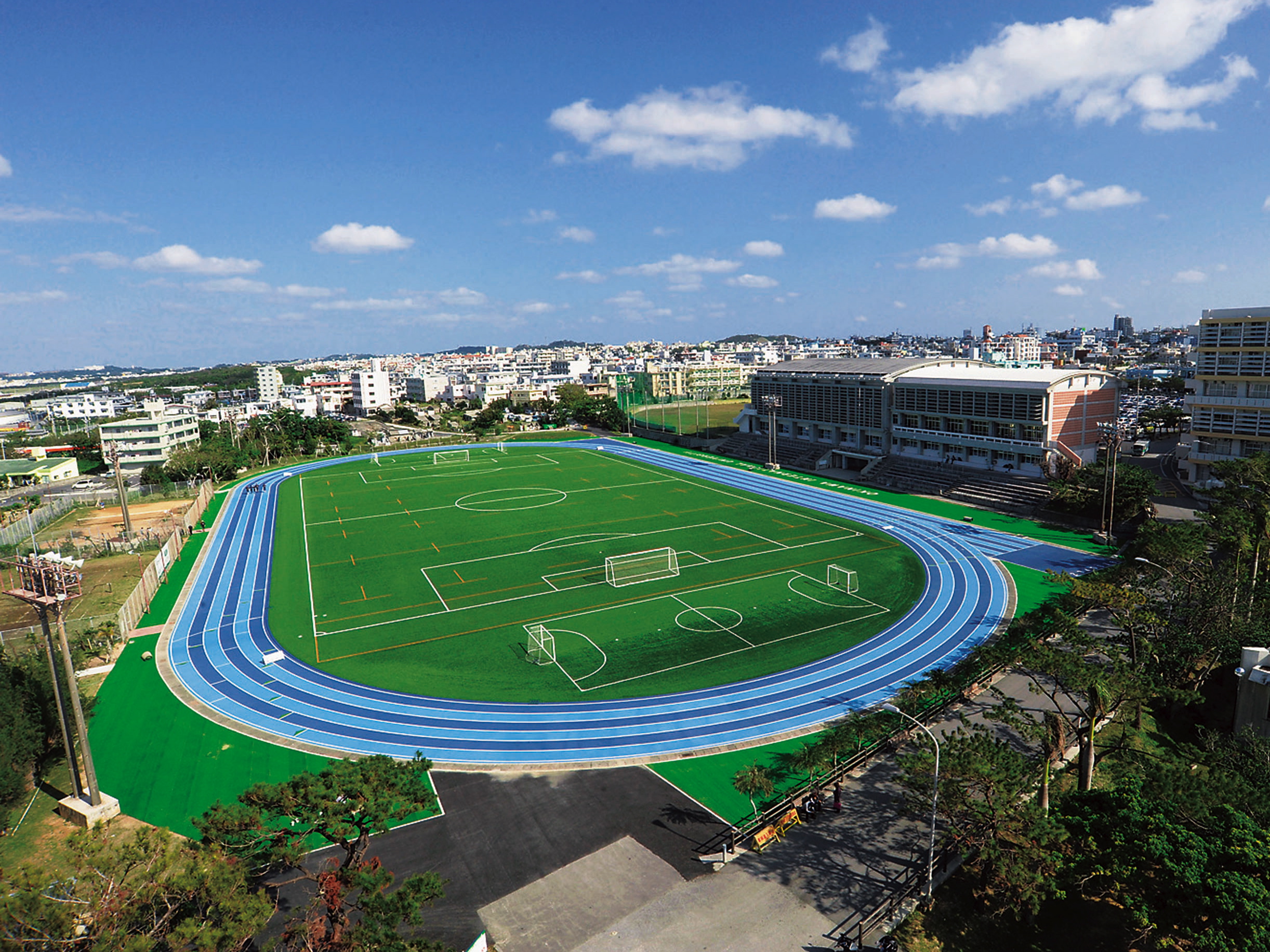 沖縄国際大学