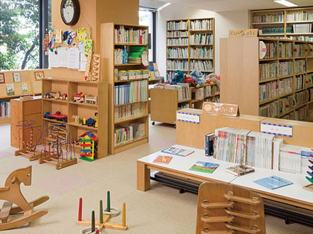 京都芸術大学の図書館