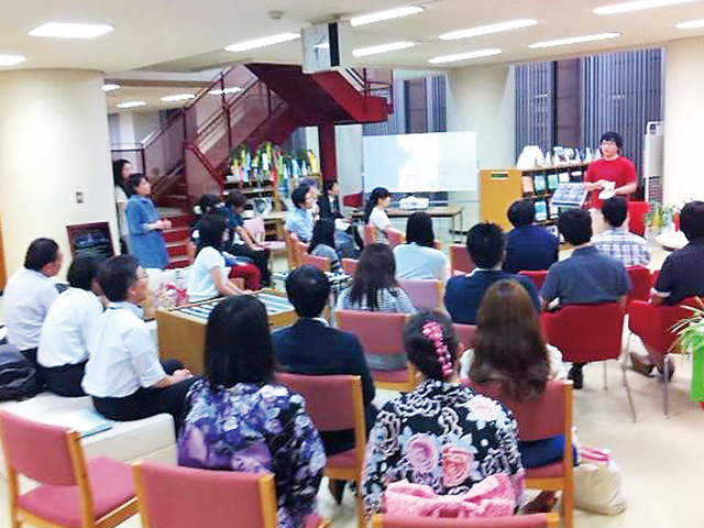 共愛学園前橋国際大学の図書館