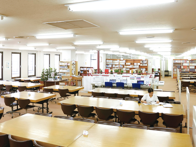 女子栄養大学の図書館