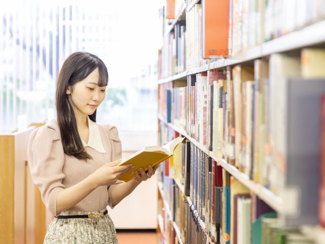 聖心女子大学の図書館