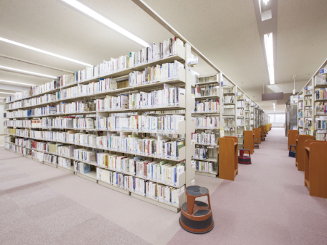 北星学園大学の図書館