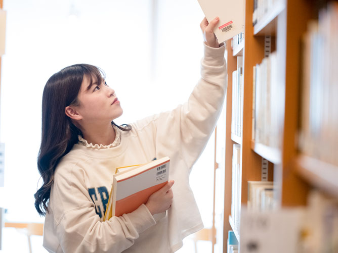 東京未来大学の図書館