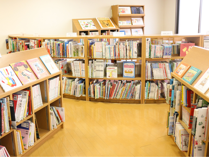 埼玉東萌短期大学の図書館