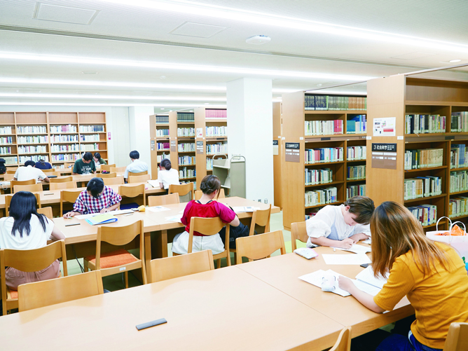 愛知淑徳大学の図書館