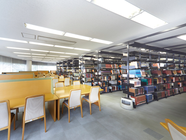 国士舘大学の図書館