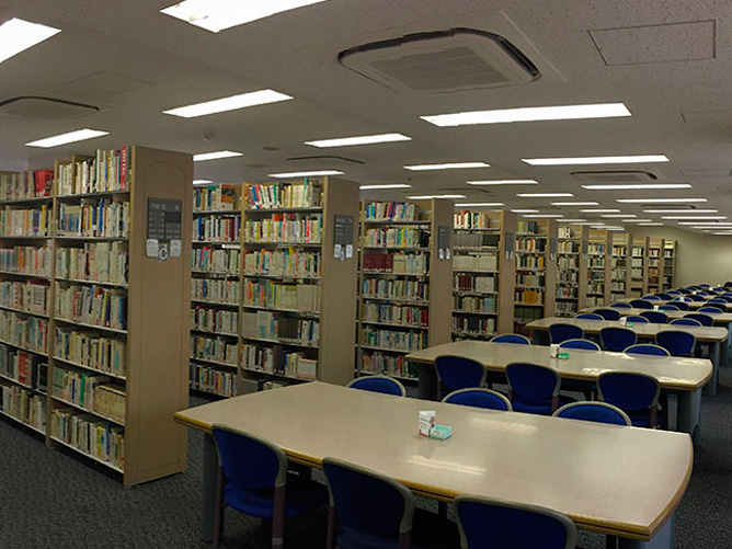 中京大学の図書館