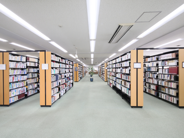 白鴎大学の図書館