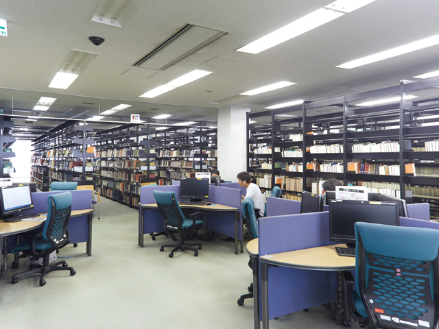 国士舘大学の図書館