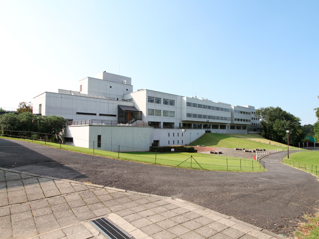 中部大学の図書館